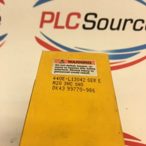 ALLEN BRADLEY 440E-L13042 SERIES E BASE  M20 3NC 1NQ - Image 3