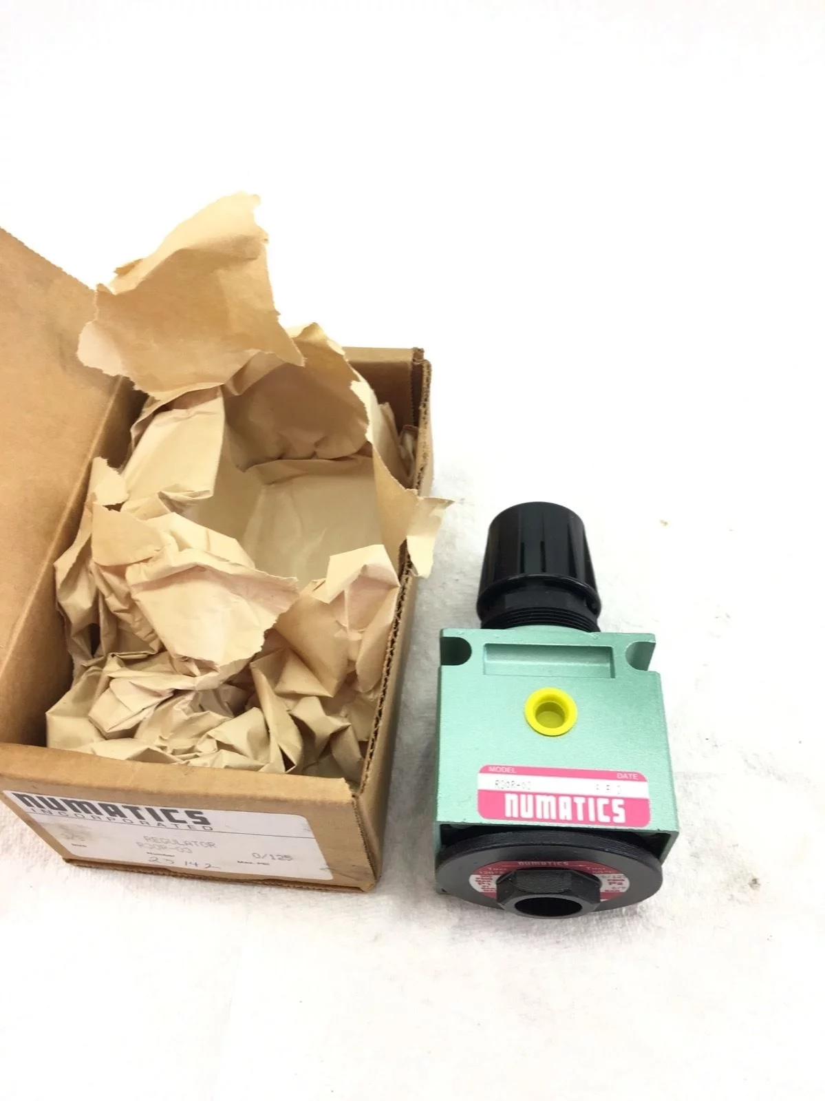 NEW IN BOX NUMATICS R30R-03 REGULATOR R30R03 0-125 PSI, 3/8â? FAST SHIP! (H53) 1