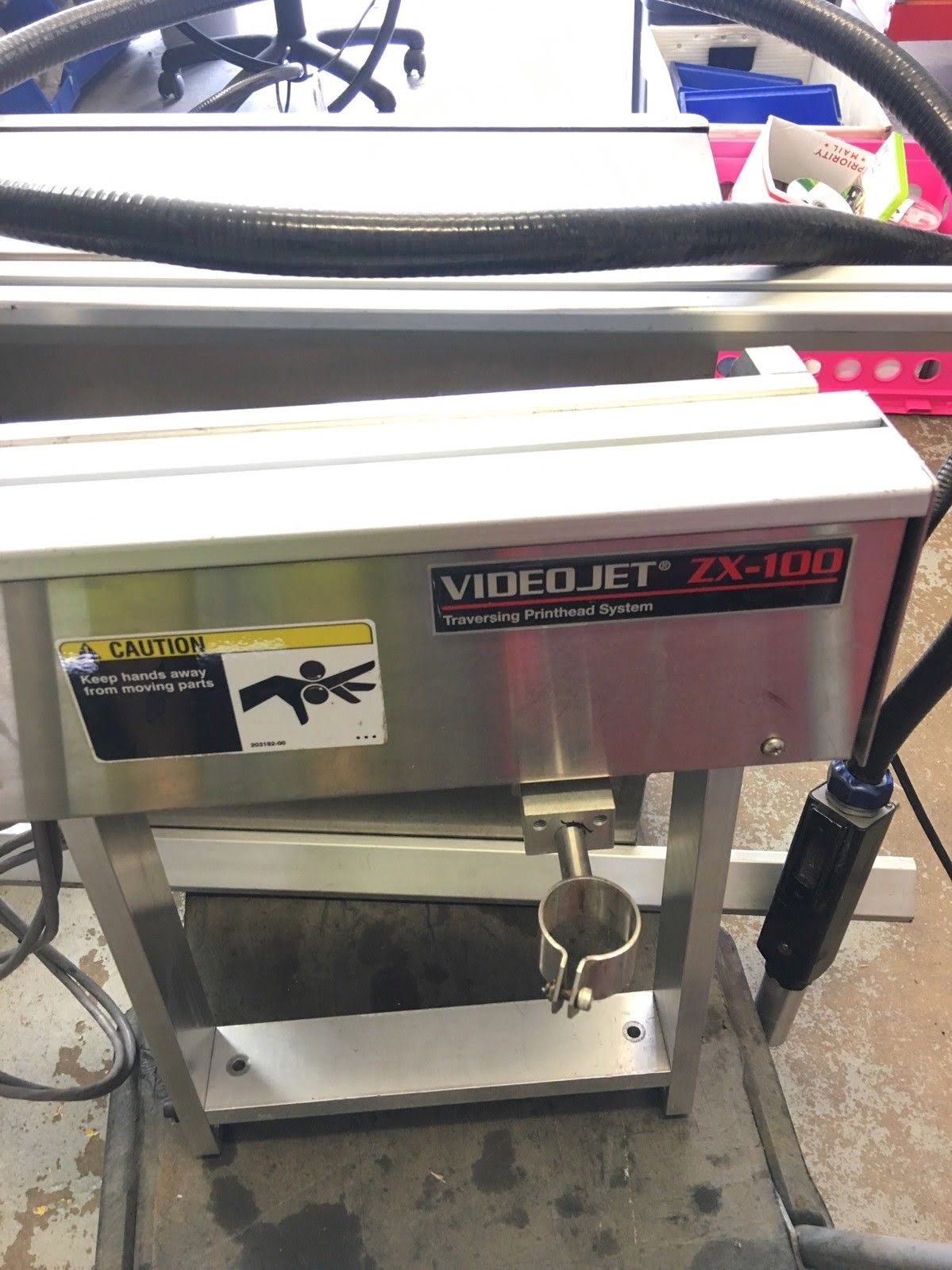 VIDEOJET 1310 INK JET PRINTER W/ ZX100 & TSA TRAVERSING PRINTHEAD