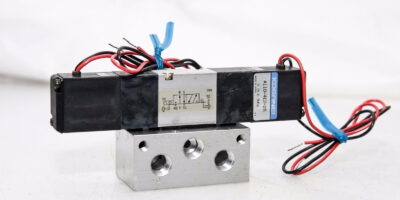 KOGANEI A110-4E2-25 24VDC 5 PORT DOUBLE SOLENOID VALVE WITH SUB BASE! NEW! (F17) 1