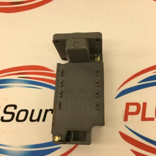 CUTLER-HAMMER E50SN EATON LIMIT SWITCH BODY - Image 2