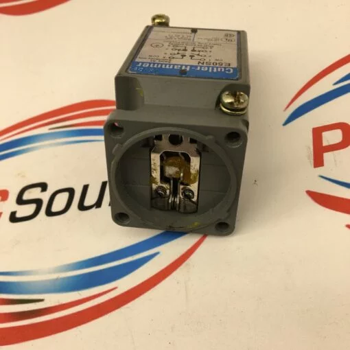 CUTLER-HAMMER E50SN EATON LIMIT SWITCH BODY - Image 3