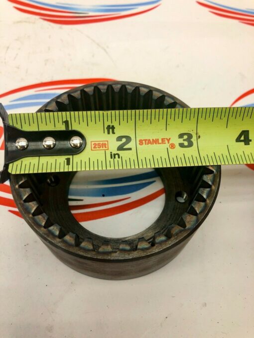 VG-25 3-5/16" W 1-1/2" H 6-BOLT SPLINED SHAFT HUB - Image 3