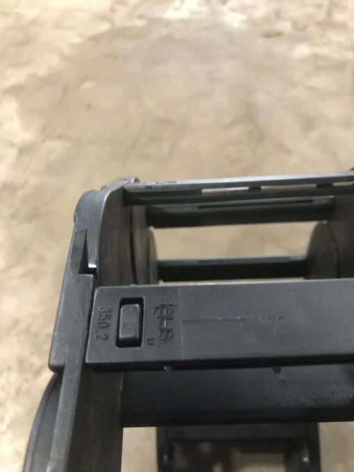 IGUS 350.115.100 350.2 CABLE CARRIER CHAIN 15-LINK - Image 3