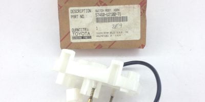 NIB! TOYOTA 57460-U2100-71 HORN ASSY SWITCH FAST SHIPPING!!! (J82) 1