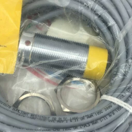 TURCK  NI15-M30T-RZ3X 10M Inductive Proximity Sensor T4317301 - Image 3
