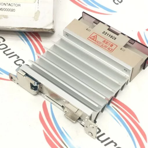OMRON G3PE-215B SOLID STATE RELAY CONTACTOR DIN RAIL, HEAT SINK - Image 4