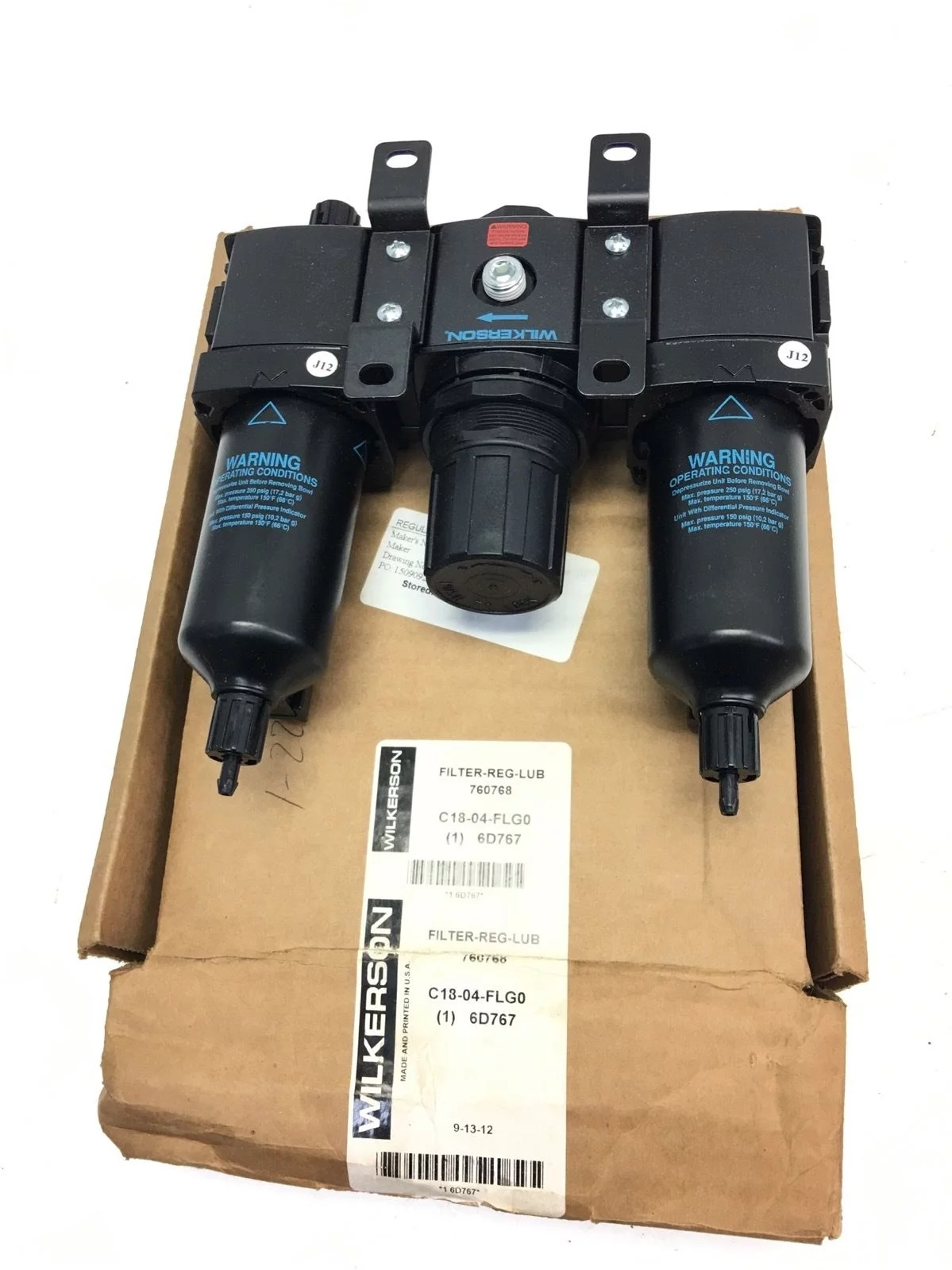 NEW IN BOX WILKERSON C18-04-FLG0 Filter Regulator Lubricator, 1/2 In