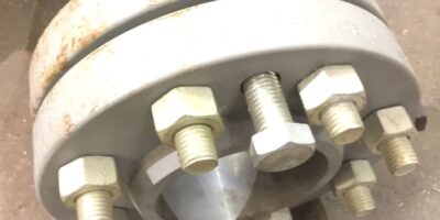 NEW NO NAME 4″ 8 BOLT STEEL BUTT WELD FLANGE B16 4 300 (NP15) 1