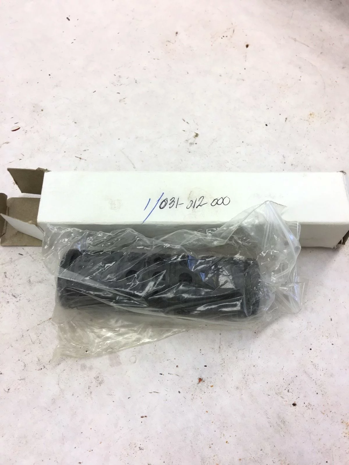 NEW IN BOXÂ Warren Rupp 031-012-000 Sleeve Spool SetÂ 4