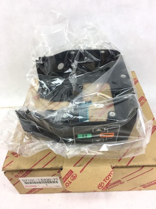 NEW IN BOX TOYOTA FORKLIFT 57101-13200-71 METER CASE SUB-ASSEMBLY, (B325) 2