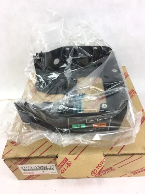 NEW IN BOX TOYOTA FORKLIFT 57101-13200-71 METER CASE SUB-ASSEMBLY, (B325) 2