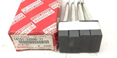 NEW BOX OF 4 TOYOTA TY14151-33500-71 Drive Motor BrushÂ 14151-33500-71, B325 1