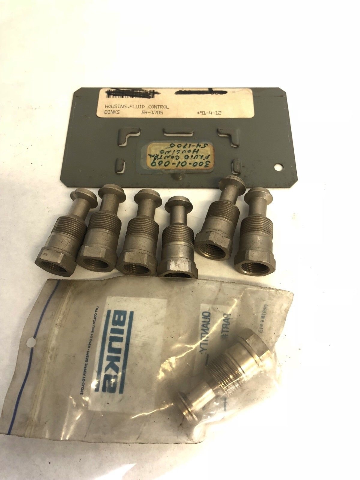 LOT OF 7 NEW Binks 54-1705 FLUID CONTROL BODY, FAST SHIP! (A739) 1