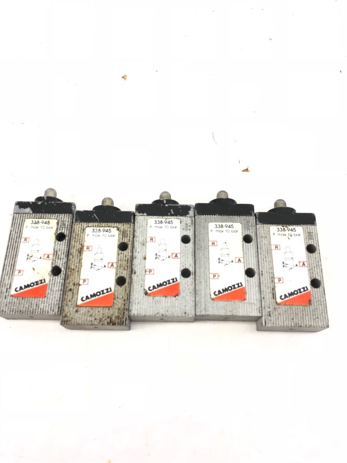 LOT OF 5 USED CAMOZZI PLUNGER SPRING RETURN VALVE 338-945, FAST SHIP! (A845) 1
