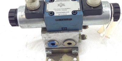 NEW! REXROTH DIRECTIONAL CONTROL VALVE W/ MOUNTING BASE 4WE6E60/EG12N9K4 B387 1