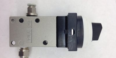 SMC VM4 PNEUMATIC VALVE (A846) 1