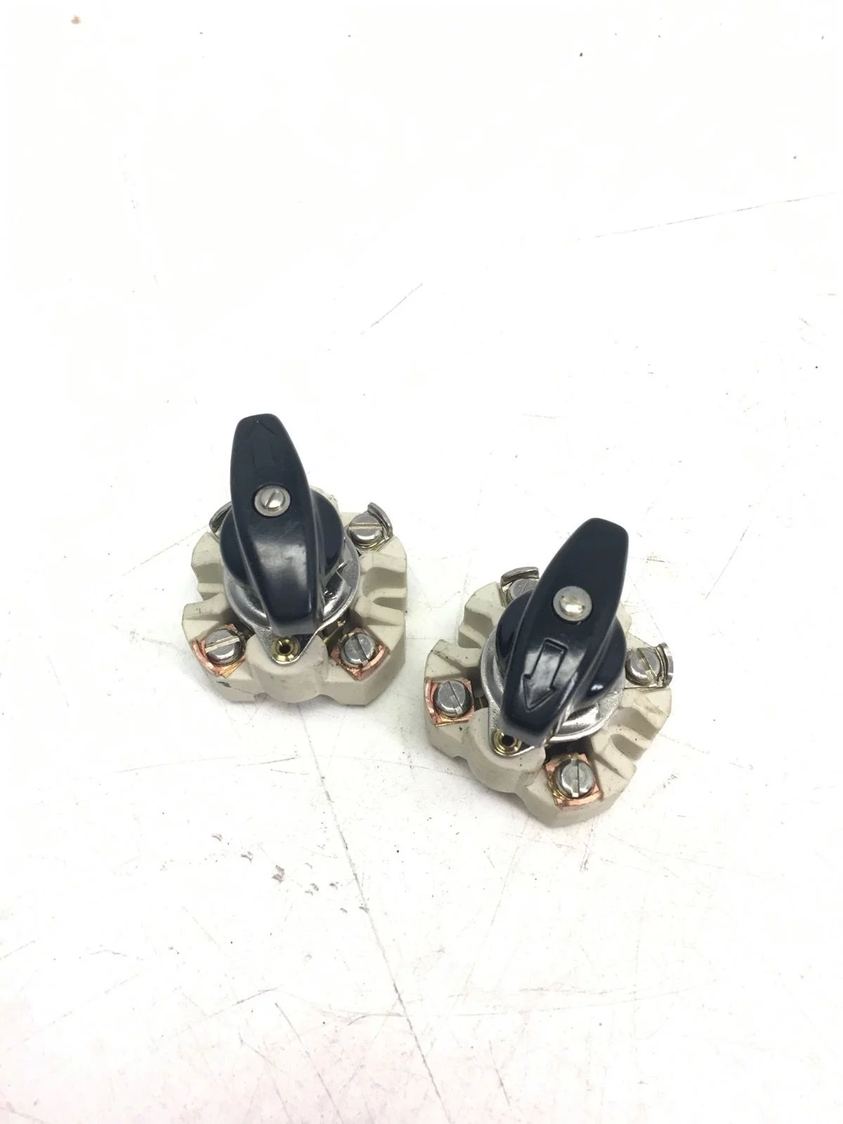 NEW LOT OF 2Â CAW 20755 5310/2 ROTARY SWITCHES, 10 AMP