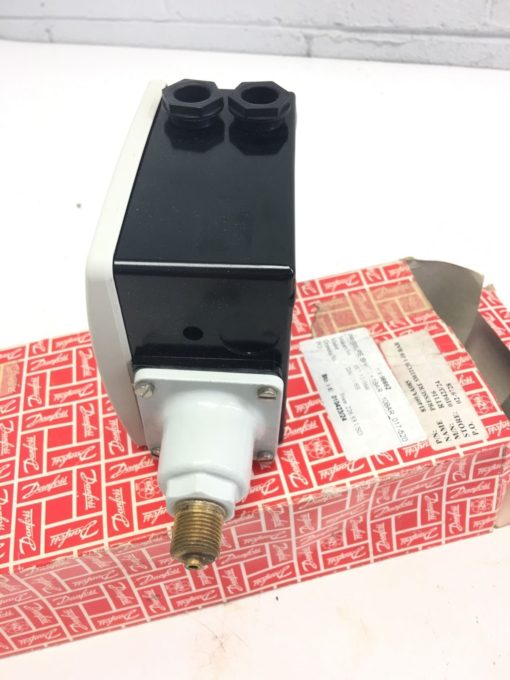 NEW IN BOX DANFOSS RT116 PRESSURE CONTROL SWITCH 1-10 BAR RANGE 017-520366, B284 2