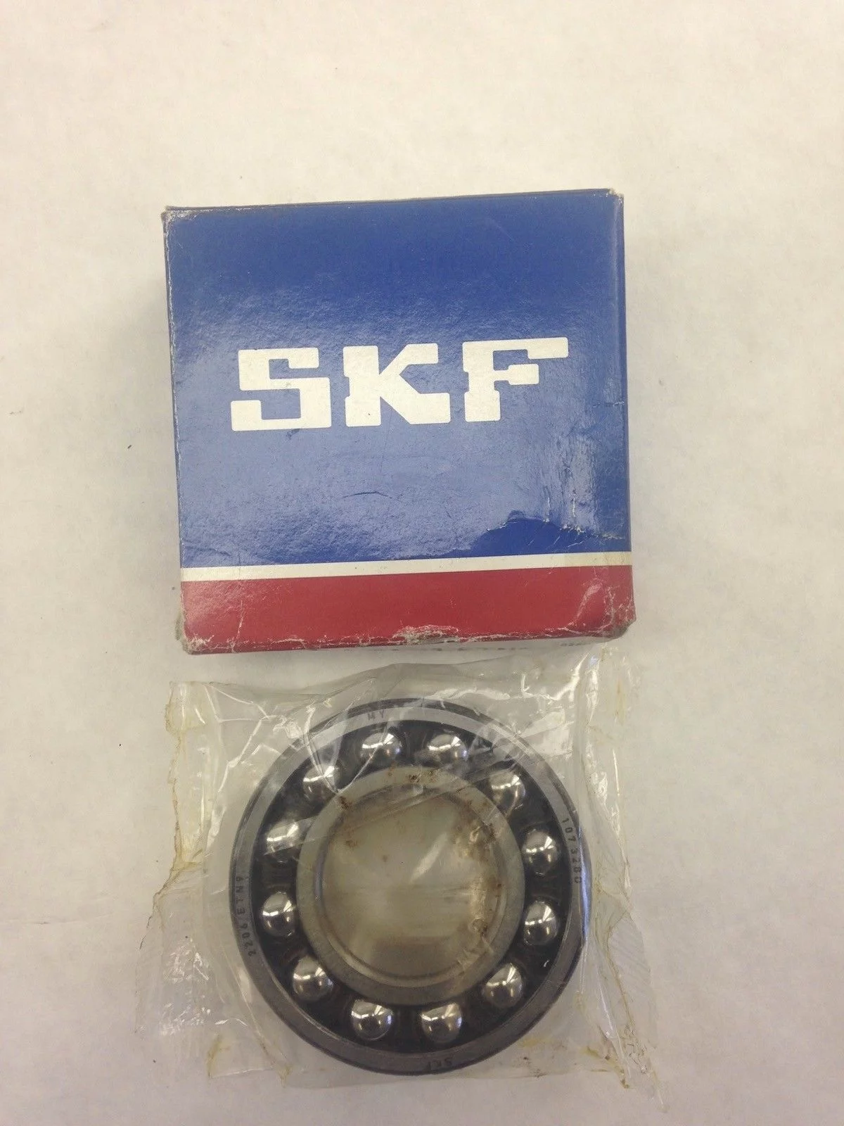 SKF 2206ETN9 SKF NEW SELF ALIGNING BALL BEARING (A848) 1