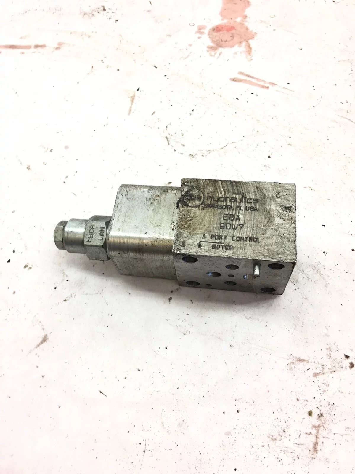 USED GREAT CONDITION SUN HYDRAULICS EBA 9DW7 CONTROL VALVE, FAST SHIP! B364 1