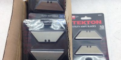 TEKTON 6921 UTILITY KNIFE BLADES BOX OF 10 PACKS OF 10 TOTAL OF 100 BLADES (F28) 1