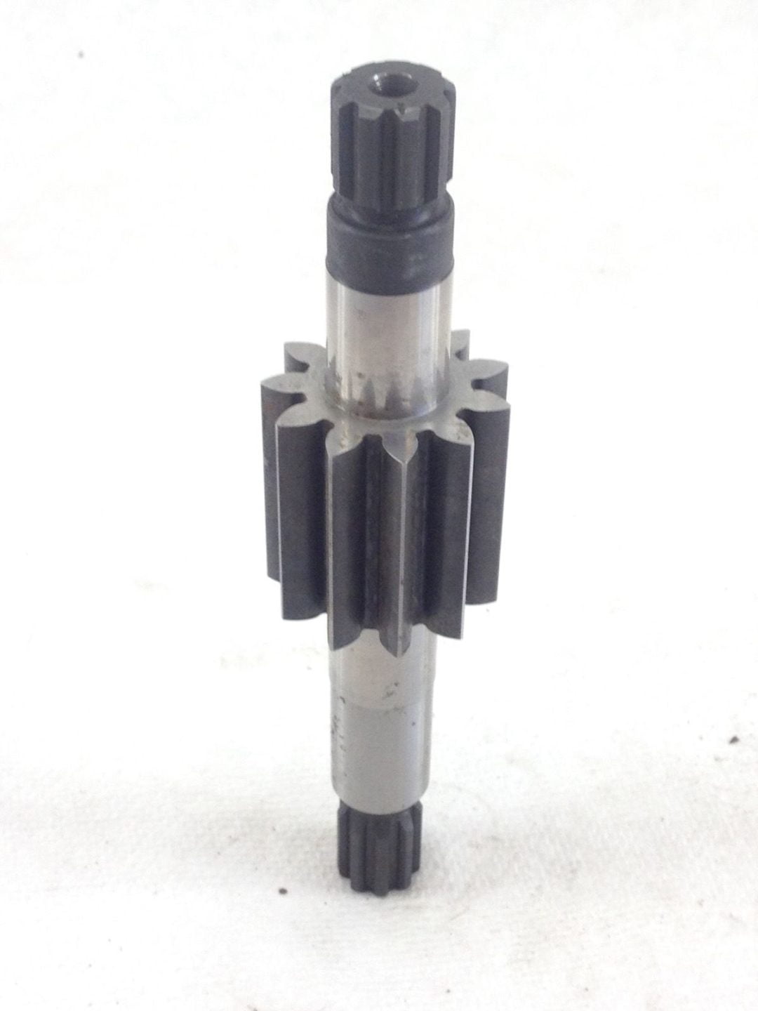 11T SPROCKET SPLINED SHAFT 67/16 L, 9SPLINES (A206)